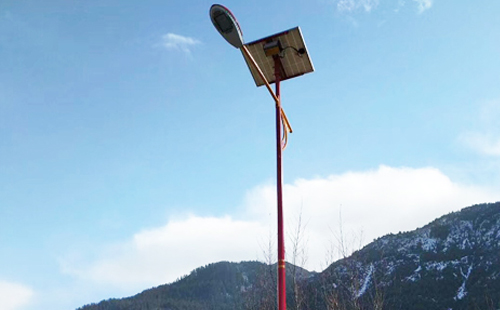 如何选择高质量的卡若太阳能路灯材料：全方位指南