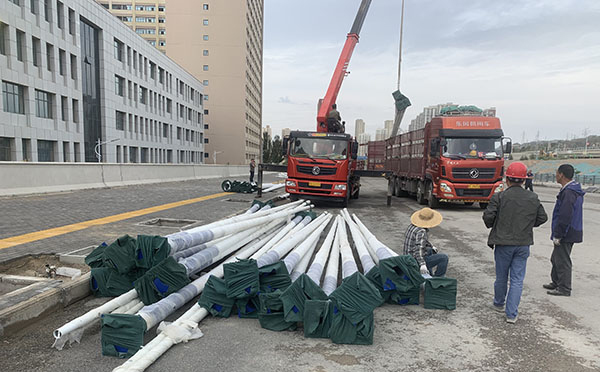 卡若太阳能路灯在严寒地区的应用与耐寒配置 卡若太阳能路灯在严寒地区的应用与耐寒配置