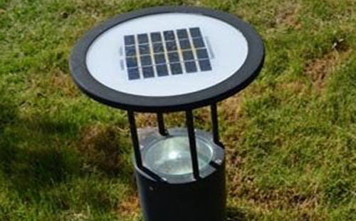 别墅庭院氛围营造:卡若草坪灯选型与布光技巧 别墅庭院氛围营造:卡若草坪灯选型与布光技巧