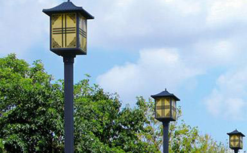 卡若庭院灯安装间距与布灯设计全解析